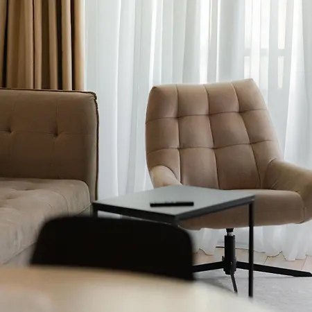 Belleview 8 * Tirana